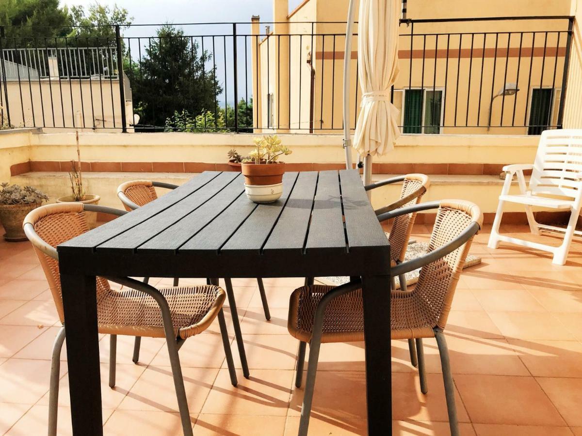 Rifugio A Mottola Apartment ภายนอก รูปภาพ